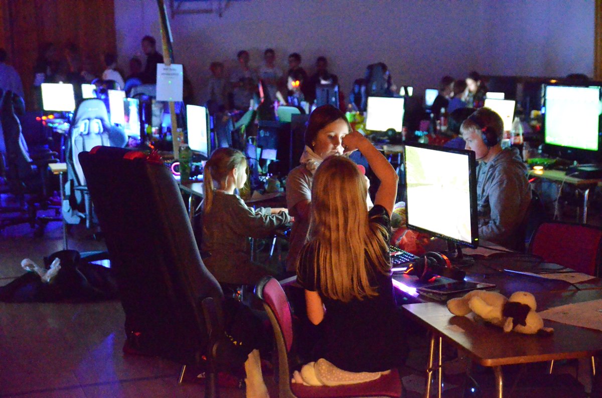 LAN-party samlet 50 barn fra 1. til 8. klasse